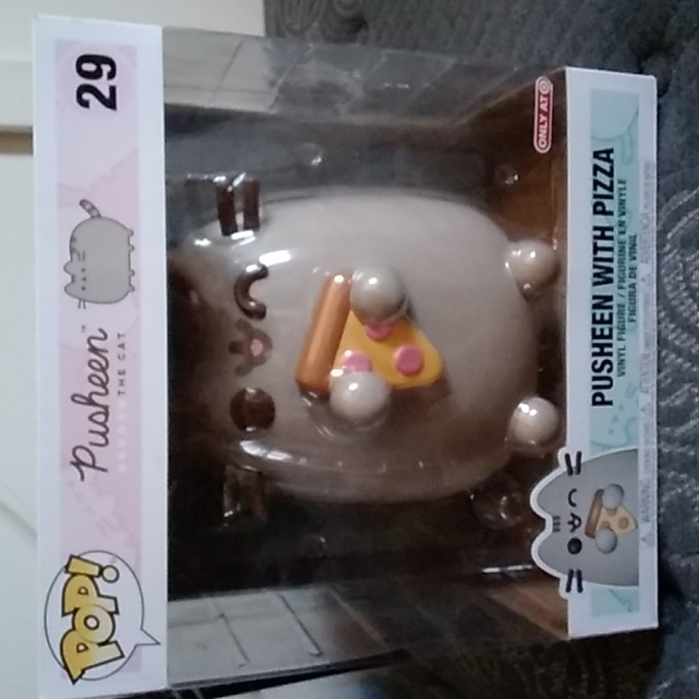 Pusheen pizza funko pop figurine